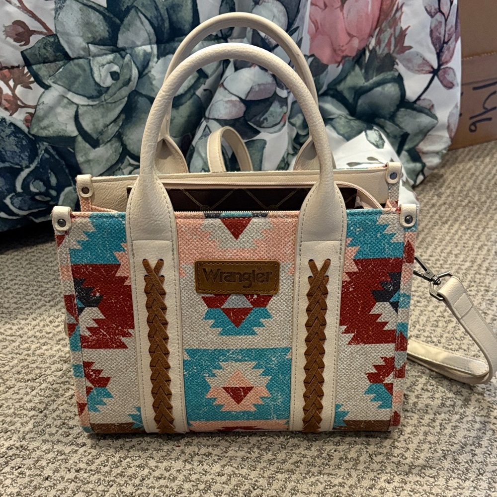 Wrangler Patterned Purse